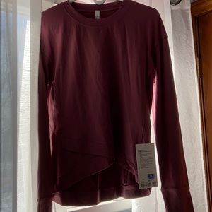 lululemon close to crossing long sleeve